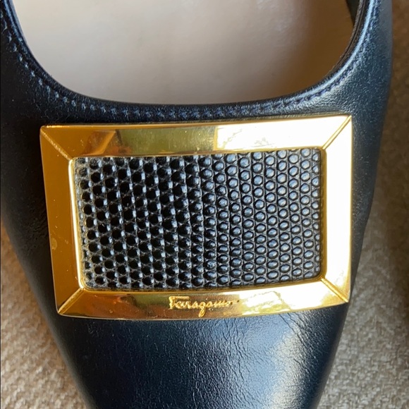 🌟Salvatore Ferragamo Pumps🌟 - Picture 10 of 16